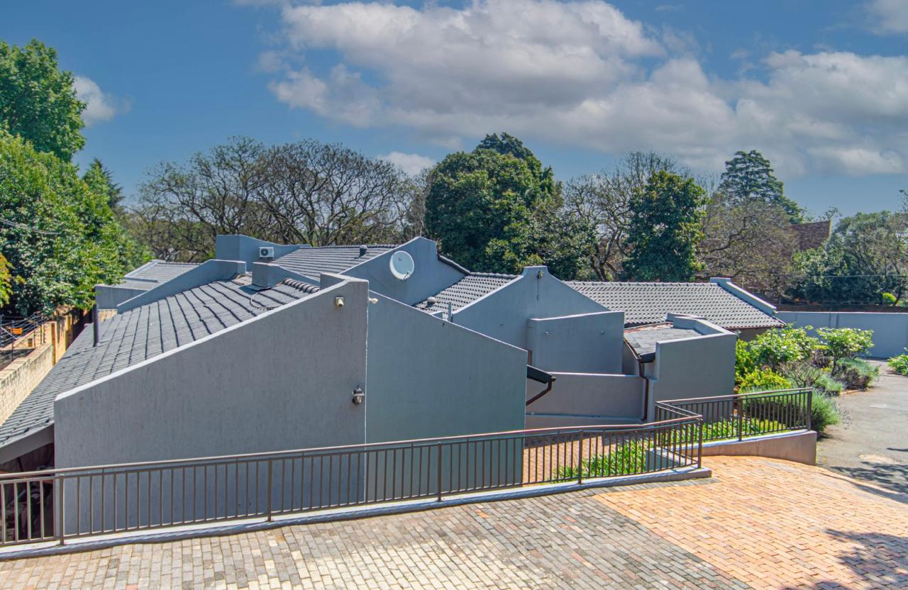 Profile slider image 7